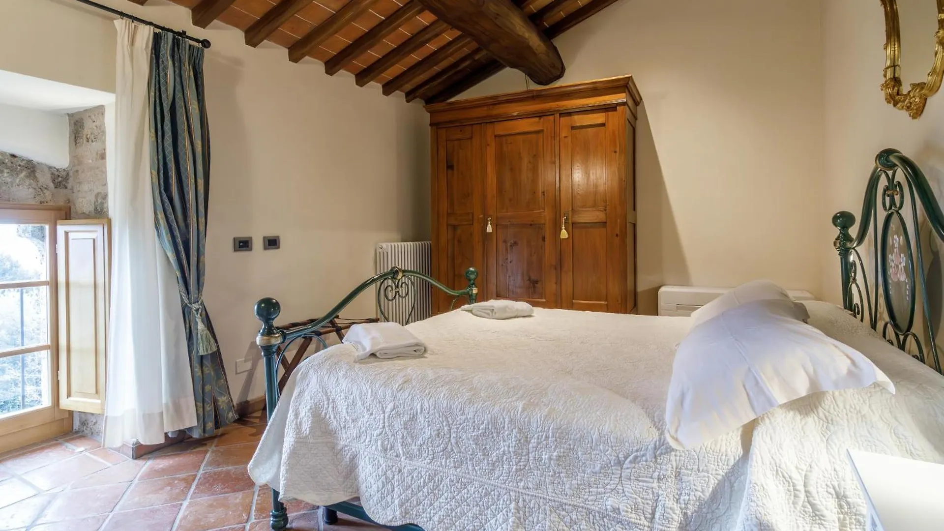 Relais La Costa Historical Residence Monteriggioni