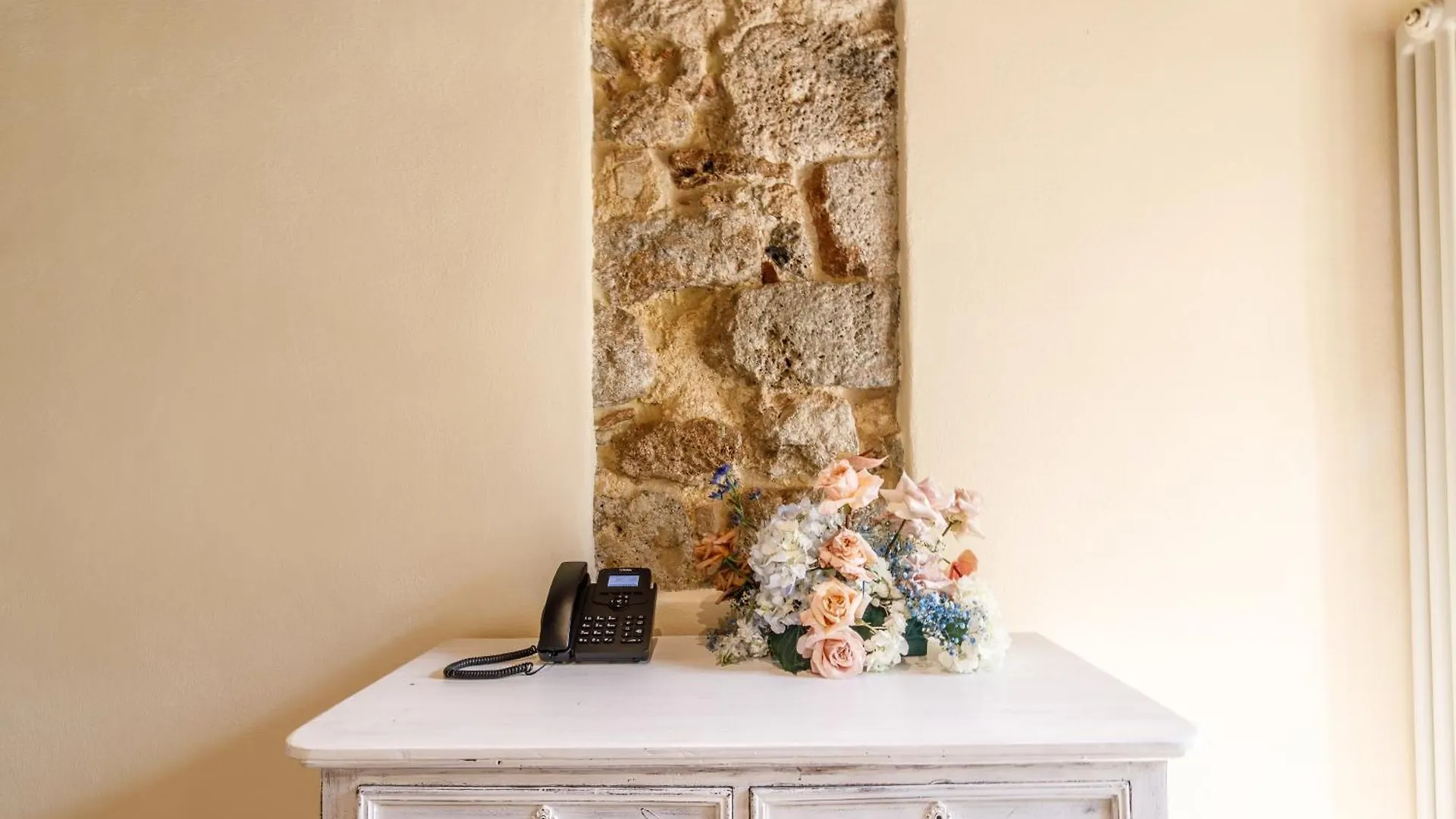 Relais La Costa Historical Residence Monteriggioni 3*,